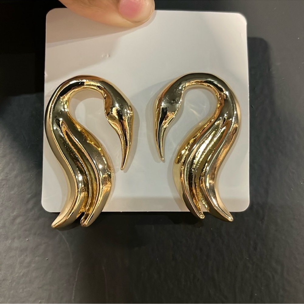 Elegant Gold Earrings